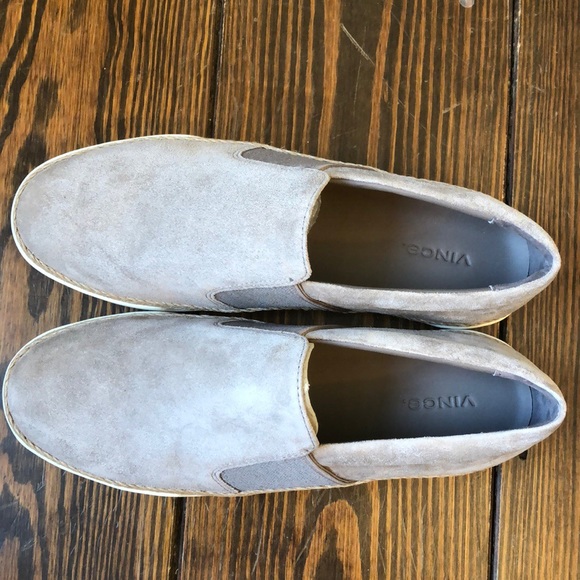 Vince Johan Sneaker, Size 9 - Picture 4 of 5